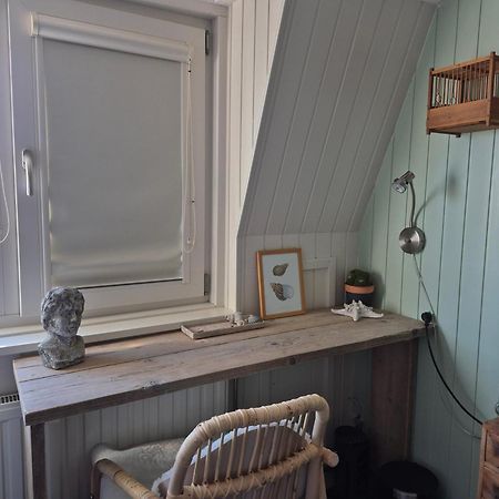 B&B De Wadvaarder Midsland Exterior photo